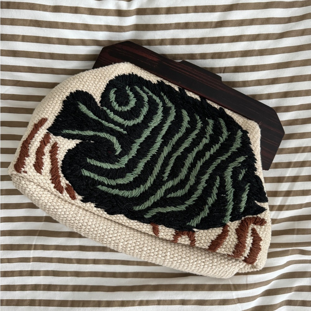 Zara Canvas Fish Clutch - Spring 24’